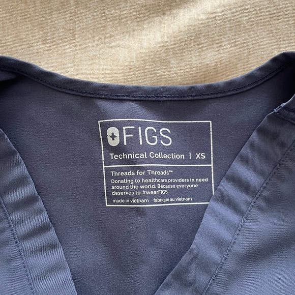 Figs Scrub Set - Picture 2 of 7